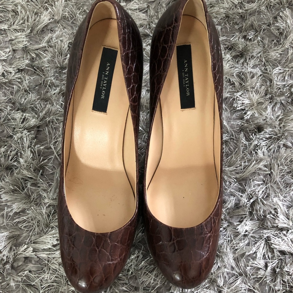 Ann Taylor Stilettos Pre loved but in great condition just a side scuff shown.